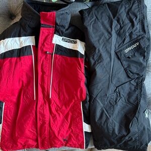Spyder Kids XL/MenXS Set-Jacket & pants. Very good condition. No stains/tears.